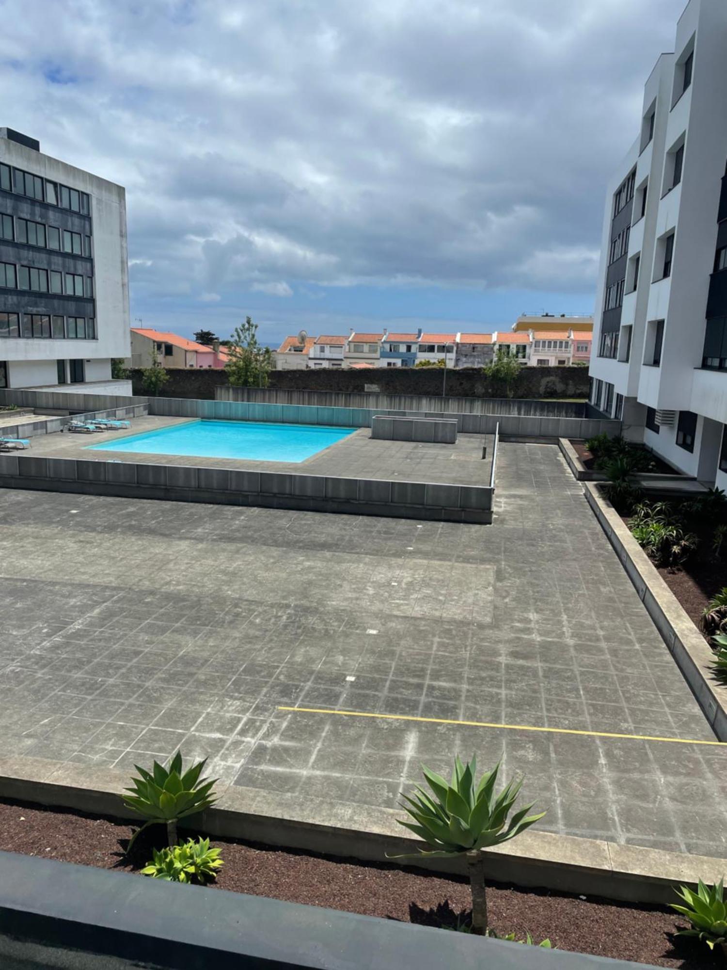 Neat Apartment Ponta Delgada Exteriör bild